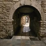 Center D16 In The Ancient Palace